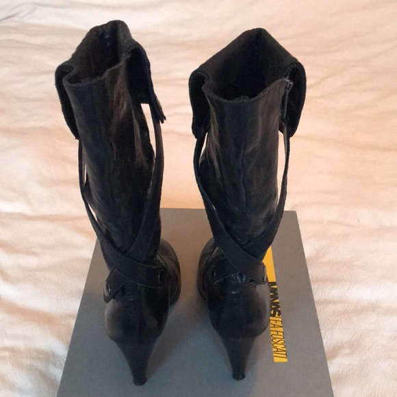 Black leather boot - Picture 6 of 13